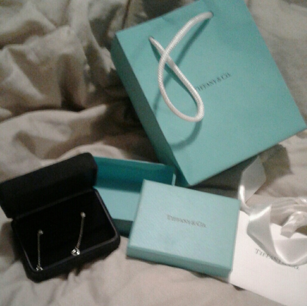 Tiffany original earrings open Heart